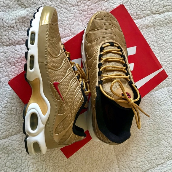 SOLD Air Max Plus QS “Metallic Gold” - Picture 5 of 7